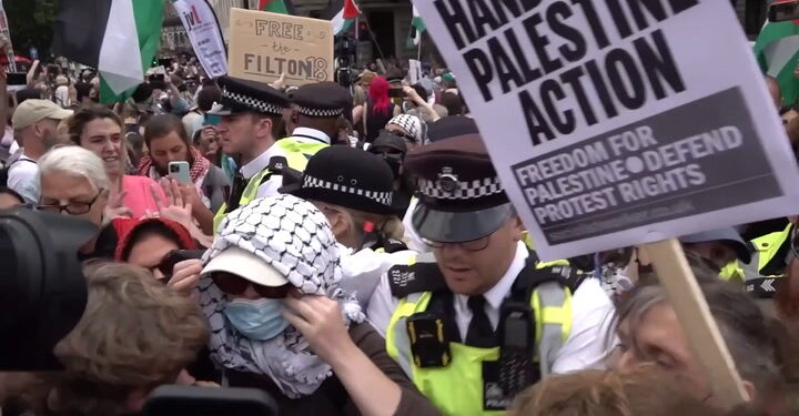 لندن: فلسطین نواز مظاہرے پر پابندی، آواز دبانے کی سازش