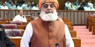 اسرائیل یا انڈیا مسلمانوں پر ظلم کرتے ہیں تو انہیں کھلی چھٹی کیوں