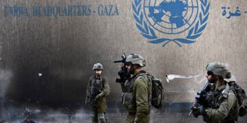 انروا: ایندھن بند ہونے پر غزہ میں امدادی سرگرمیاں معطل ہو سکتی ہیں