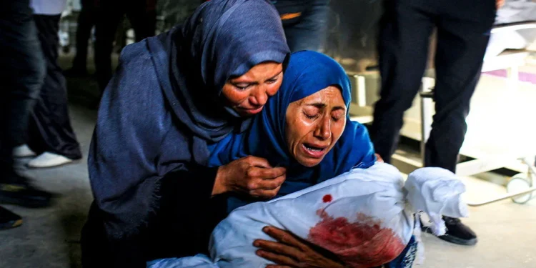 غزہ میں نسل کشی جاری، شہداء 57,762 تک پہنچ گئے