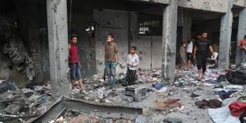 غزہ: صہیونی بمباری سے رہائشی مکان تباہ، چھ فلسطینی شہید