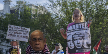 واشنگٹن: نیتن یاہو کی آمد پر فلسطین حامیوں کا احتجاج