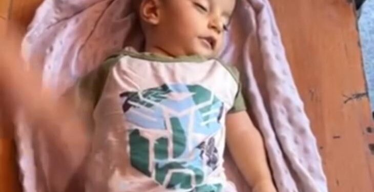 صہیونی حکومت کی مسلط نسل کُشی نے ایک اور معصوم شیرخوار کی جان لے لی