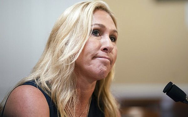 امریکی رکن کانگریس نے ’آئی پی اے سی‘ کو ‘غیر ملکی لابی’ اور اسرائیل کے غزہ پر حملوں کو ‘نسل کشی’ قرار دیا