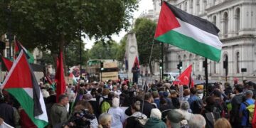 غزہ مظالم پر برطانیہ کا صہیونی حکام کو دفاعی نمائش سے خارج کرنے کا فیصلہ