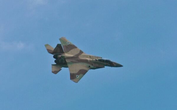 یمنی دفاعی کارروائی سے قابض فضائی جنگی طیارے پسپا