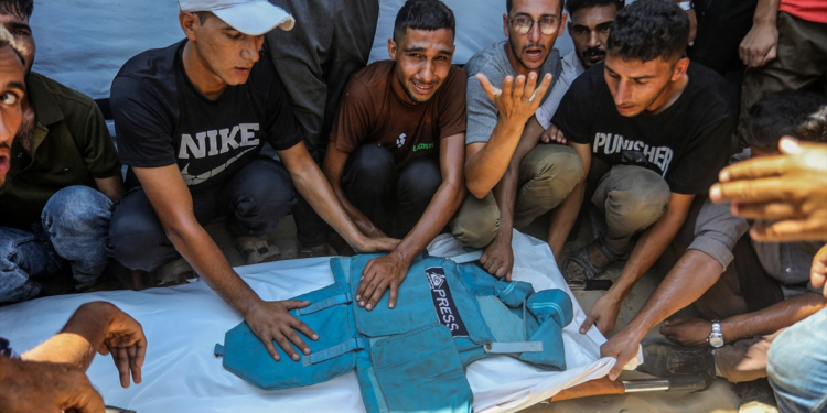 غزہ: صہیونی بمباری میں صحافی حسن دوجان شہید