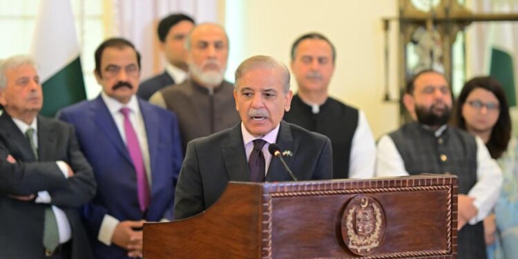 وزیراعظم پاکستان: صہیونی وزیر کا مسجد اقصیٰ میں اقدام انسانیت کے ضمیر پر حملہ ہے