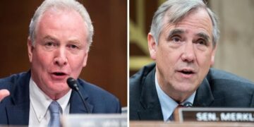 اسرائیل غزہ میں لسانی بنیادوں پر نسل کشی میں ملوث ہے: امریکی سینیٹر