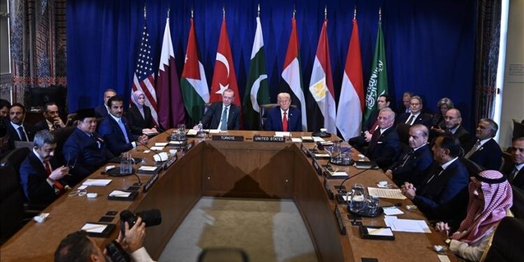 عرب و اسلامی قائدین: غزہ جنگ کا خاتمہ امن کی پہلی شرط