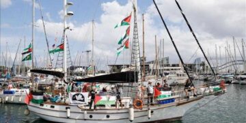 گلوبل صمود بیڑا تونس پہنچا، غزہ کی ناکہ بندی توڑنے کا عزم برقرار