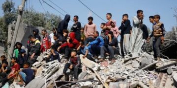 غزہ کے خان یونس میں سفاکانہ صہیونی حملوں میں مزید تین فلسطینی شہید