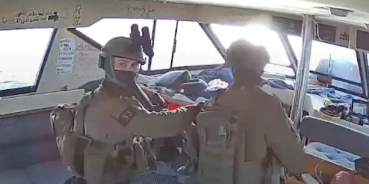 حماس: صمود فلوٹیلا پر غاصب بحریہ کا حملہ، کھلی درندگی