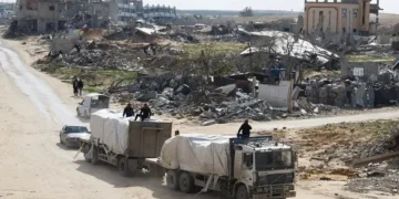 غزہ جنگ بندی کی خلاف ورزیاں، امدادی ٹرکوں کی آمد نصف