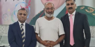 گلوبل صمود فلوٹیلا کے ایک سو اکتیس ارکان ڈی پورٹ، سینیٹر مشتاق احمد رہا
