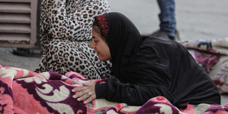 دو سال میں 33,000 فلسطینی خواتین و بچیاں شہید