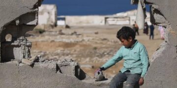 اسرائیلی بربریت جاری، خان یونس میں دو بھائی شہید