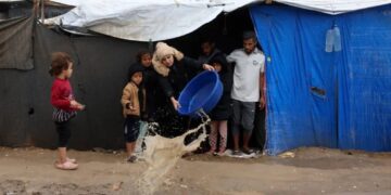 بارش، خیمے اور بے بسی، غزہ میں سردیوں کی قیامت