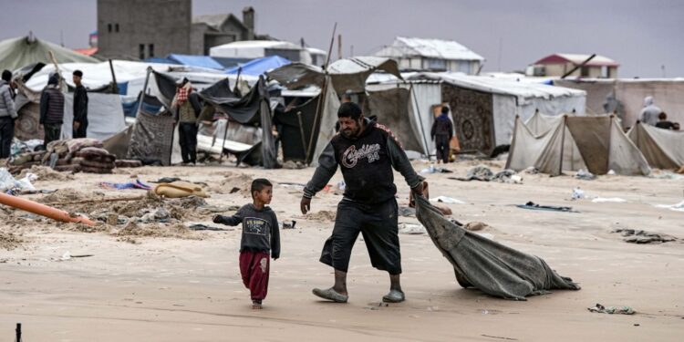 اگر مدد نہ پہنچی تو سردی کے ساتھ نئی قیامت کا خطرہ