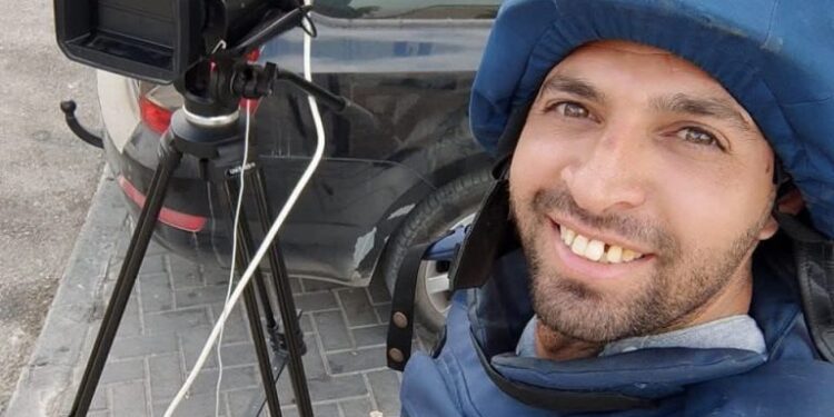 فلسطینی صحافی احمد الخطیب کی صہیونی حراست میں چھ ماہ کی توسیع