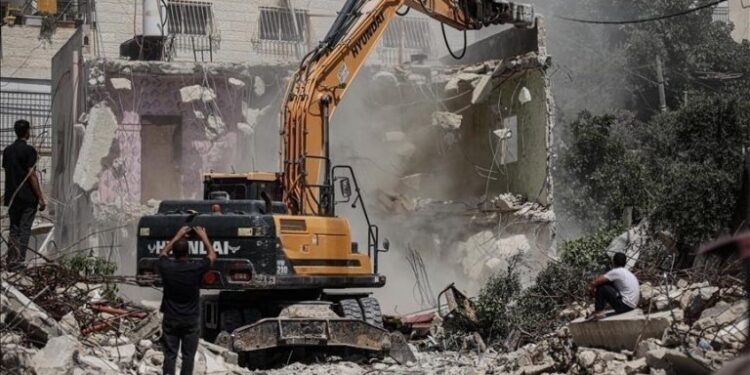 قابض اسرائیل کی بیت المقدس اور رام اللہ میں گھروں کی مسماری، مزید نوٹس جاری