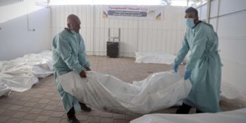 غزہ ہسپتال سے 30 سے زائد شہداء کے جسدِ خاکی برآمد