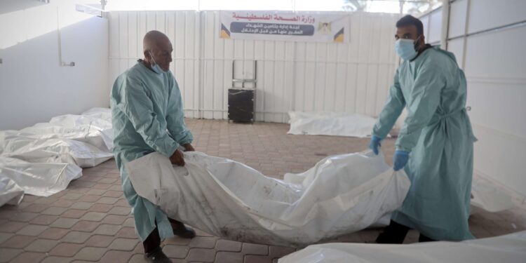 غزہ ہسپتال سے 30 سے زائد شہداء کے جسدِ خاکی برآمد