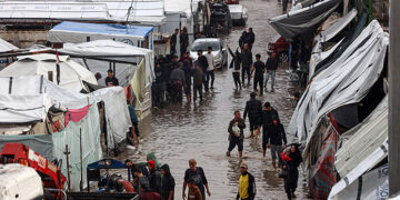 غزہ بدترین انسانی بحران کا شکار، حماس کی فوری مدد کی درخواست