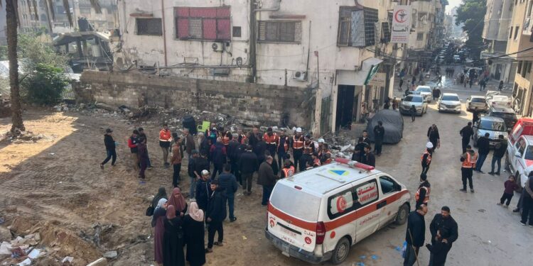 غزہ میں تباہ شدہ عمارتوں سے 60 فلسطینی شہداء کے جسد خاکی برآمد