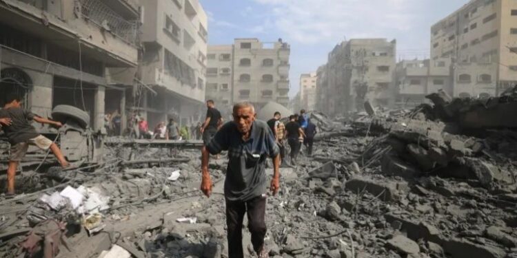 غزہ پر قابض اسرائیلی فوج کی شدید فضائی بمباری، جنگ بندی خاک میں مل گئی