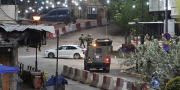 مغربی کنارے میں قابض اسرائیلی فوج اور آبادکاروں کی فائرنگ، 4 فلسطینی زخمی