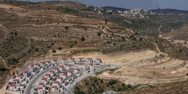 القدس اور رام اللہ میں صہیونی کالونیوں کے الحاق کی سازش