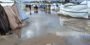 غزہ میں انسانی تباہی، سردی اور اسرائیلی حملے بحران کو بڑھا رہے ہیں