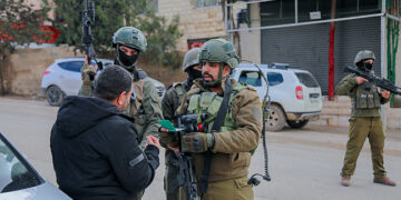 نابلس کے قدیم شہر میں اسرائیلی یلغار، جھڑپیں اور مویشیوں کی چوری