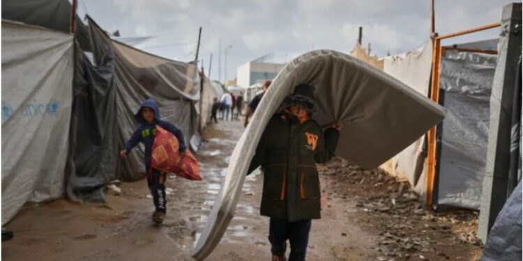 شدید موسمی دباؤ نے غزہ کے زخم گہرے کر دیے