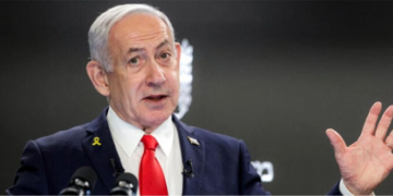 نیتن یاہو پر پابندی کے لیے برطانوی وکلا اور انسانی حقوق گروپس سرگرم