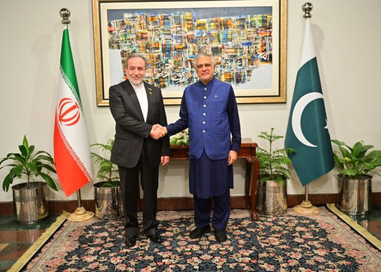 پاکستان نے ایران پر حملوں کی شدید مذمت کی