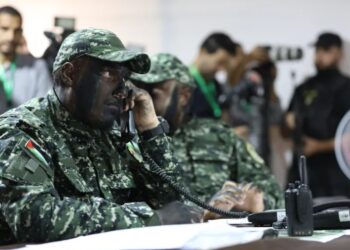 غزہ میں صہیونی ایجنٹ نے امدادی ٹرکوں پر حملے کا اعتراف کر لیا