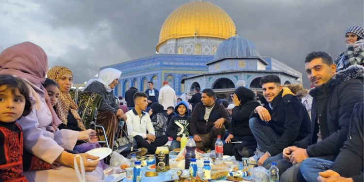 مسجد اقصیٰ میں افطاری پر پابندی، اسرائیلی بے دخلی کے احکامات میں اضافہ