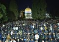 مسجد اقصیٰ میں ایک لاکھ نمازیوں کی نماز تراویح، اسرائیلی رکاوٹیں ناکام