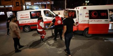 بیت المقدس و الخلیل میں آبادکاروں کے حملوں کی تازہ لہر، فلسطینی زخمی