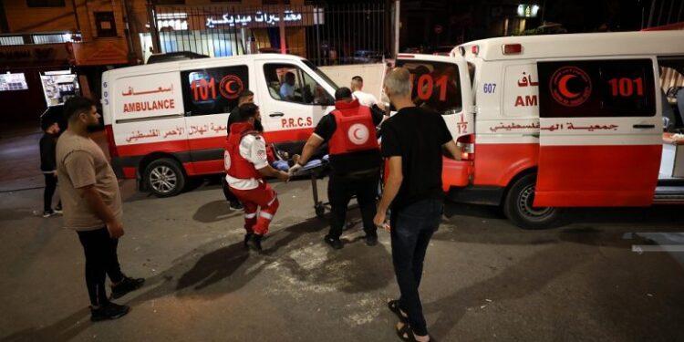 بیت المقدس و الخلیل میں آبادکاروں کے حملوں کی تازہ لہر، فلسطینی زخمی