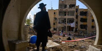 ایران اور اسرائیل کے درمیان شدید محاذ آرائی، خطے میں کشیدگی خطرناک مرحلے میں داخل