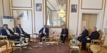 حماس: صہیونی و امریکی جارحیت اور علی خامنہ ای کی شہادت بھی مزاحمت کا عزم نہیں توڑ سکتی