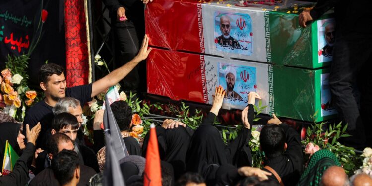 ایران میں اسرائیل-امریکہ حملے: شہادتیں 555 تک پہنچ گئیں، ایرانی ہلال احمر