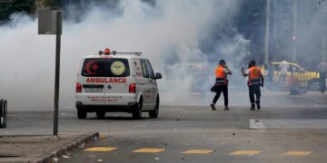 نابلس کے مشرق میں فائرنگ اور آباد کاروں کے حملے، تین فلسطینی زخمی