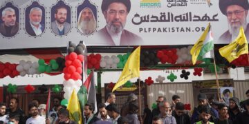 کراچی۔فلسطین فاونڈیشن کی جانب سے ایم اے جناح روڈ پر تصویری نمائش