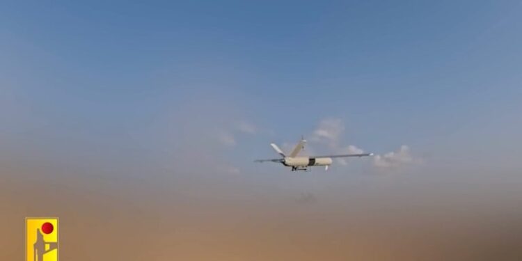 صیہونی فضائی اڈے رامات ڈیوڈ پر حزب اللہ کے ڈرون حملے