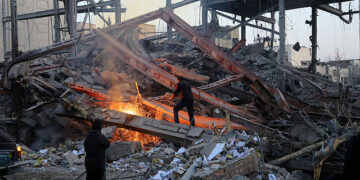 امریکہ کی دھمکی اور ایران کا مذاکراتی انکار، خطے میں شدید کشیدگی