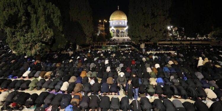 القدس کی اعلیٰ اسلامی کونسل کی مسجد اقصیٰ میں رباط کی اپیل